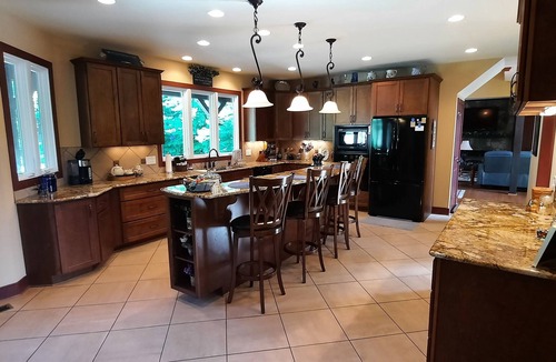 Pittsville House | Beautiful mansion w/ 5 bdrms and 7 baths on Leesville Lake. 6Ksqft- Sleeps 14