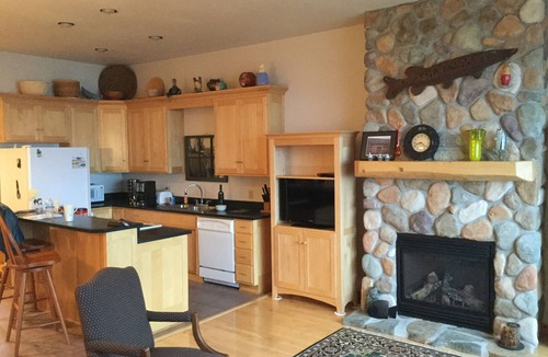 Tofte House | Beautiful Minnesota Townhome on Lake Superior ~ Incredible View