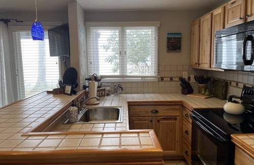 Treeloft Condo | Beautiful Mountain Condo…Steps to Resort/hiking/restaurants