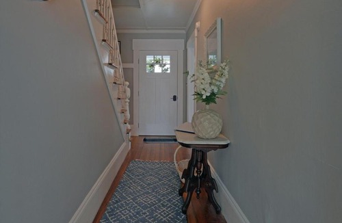 Old Orchard Beach Apartment | Beautiful Modern Beach House!