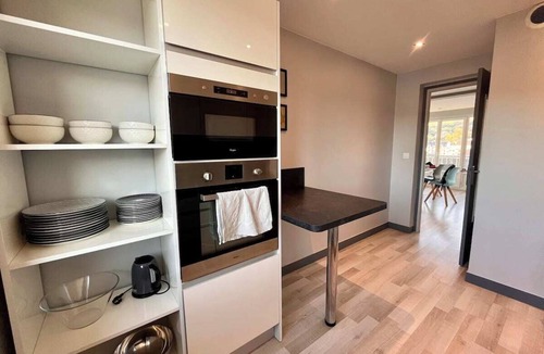 Chambery Apartment | Beautiful modern 7th floor apartment with panoramic views