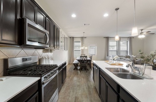 Manor House | Beautiful Modern and Spacious 4BR Home