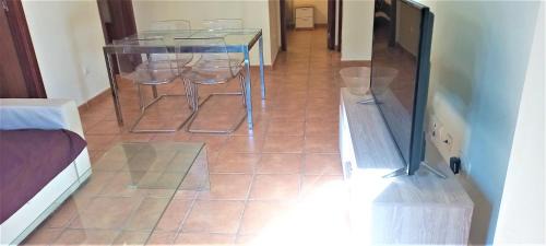 Los Cuarteros Apartment | Beautiful Modern Apartment second line to the beach