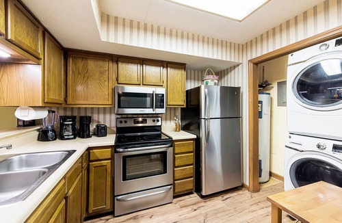 Chalet Village Condo | Beautiful Mountain Condo - isolated, secluded and just 8 minutes from downtown !