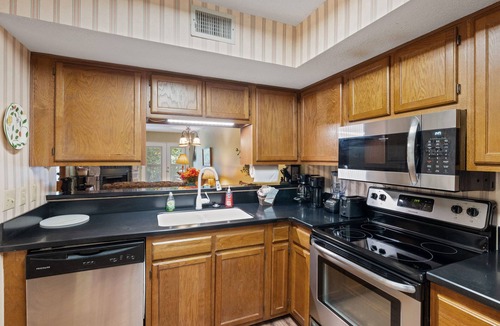Chalet Village Condo | Beautiful Mountain Condo - isolated, secluded and just 8 minutes from downtown !