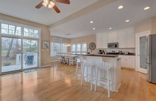 Nellysford Apartment | Beautiful Mountain Getaway 5Bd, Wineries, Breweries, Golk, Hiking, New Arcade!