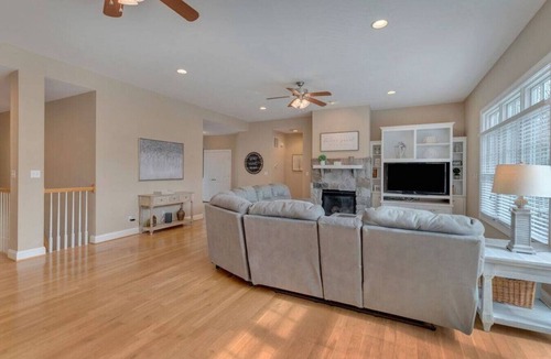Nellysford Apartment | Beautiful Mountain Getaway 5Bd, Wineries, Breweries, Golk, Hiking, New Arcade!