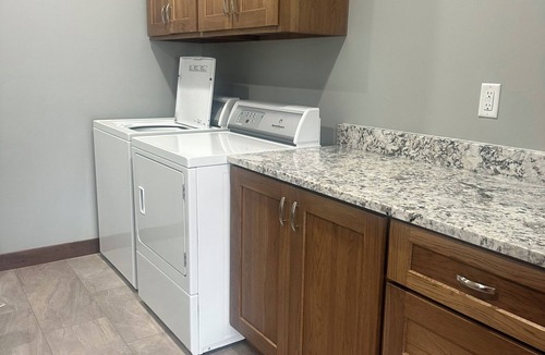 Mountain Green Apartment | Beautiful Mountain Home with Amazing views.