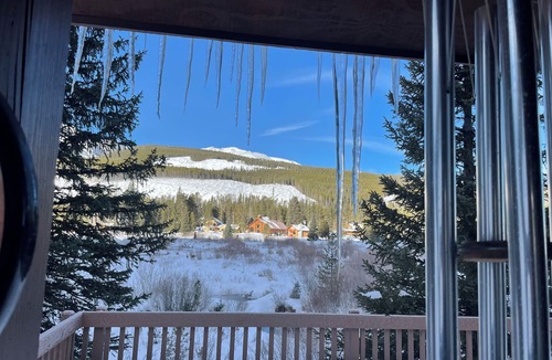 Blue River House | Beautiful Mtn Haus in Blue River. 10 mins from skiing.