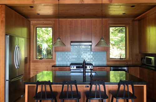 Muskoka Lakes Cottage | Beautiful Muskoka Cottage on Lake Rosseau