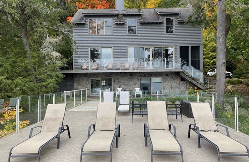 Muskoka Lakes Cottage | Beautiful Muskoka Cottage on Lake Rosseau