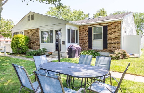 Village Green House | Beautiful new 2 bedroom in Cape May, blocks from the beach!