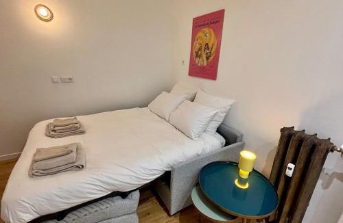 Quartier de la Chapelle Apartment | Beautiful new and comfortable studio 10min from Montmartre