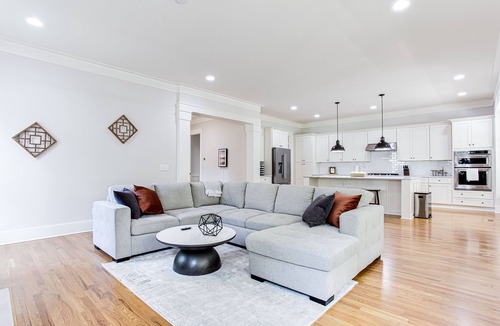 Buckhead House | Beautiful New Construction Home in Buckhead! Convenience & Luxury!