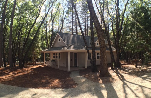 Nevada City Cottage | Beautiful new cottage, nestled in the woods, just 2 miles from downtown