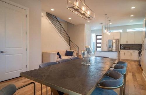 Montopolis House | Beautiful New Home Downtown SXSW ACL F1 HQ