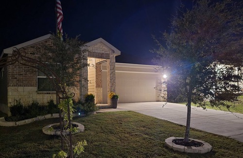 San Antonio House | Beautiful New Home - 15 min from anywhere you need to be!