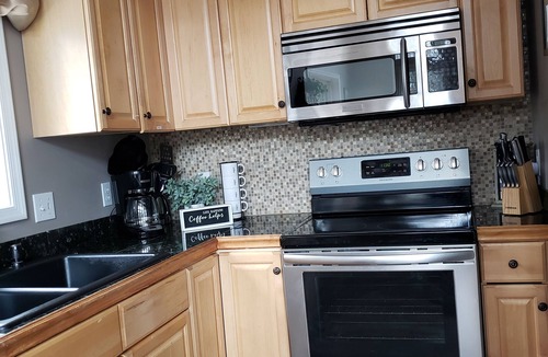 Pocono Lake Ski Chalet | Beautiful New Pocono Chalet!