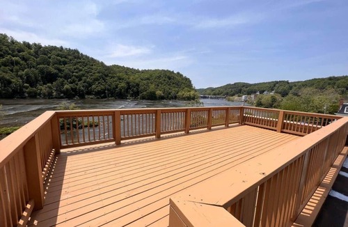 Fries House | Beautiful New Riverfront Condo in Fries VA