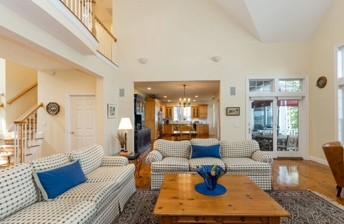 Little Neck Bay House | Beautiful New Seabury Home in Mashpee