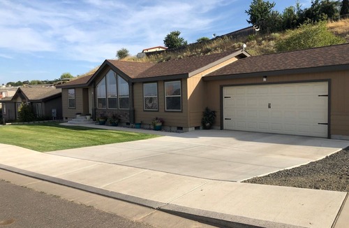 Pendleton House | Beautiful newer home in Pendleton