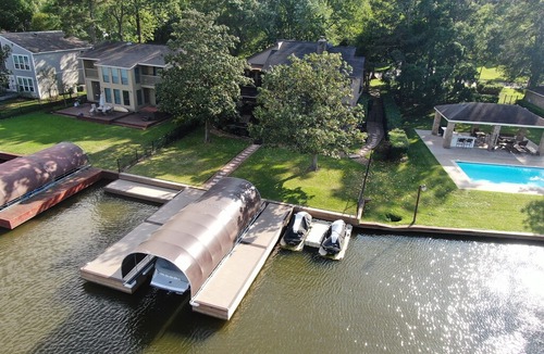 Walden on Lake Conroe House | BEAUTIFUL NEWLY REMODEL WATERFRONT HOME on Lake Conroe