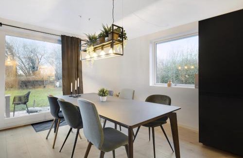 Frørup House | Beautiful Newly Renovated Summer House By The Sea