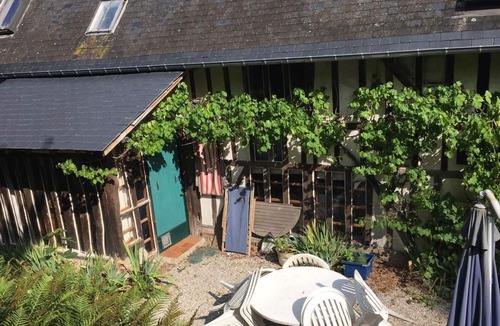 Cormeilles Cottage | Beautiful Norman house