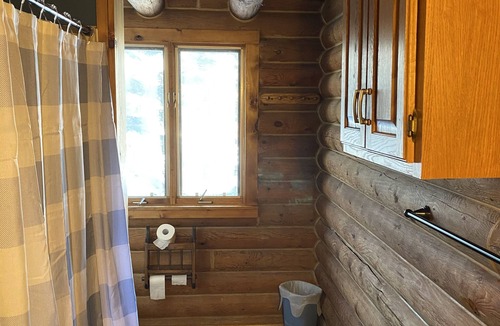South Range Cabin | Beautiful North Woods Lodge