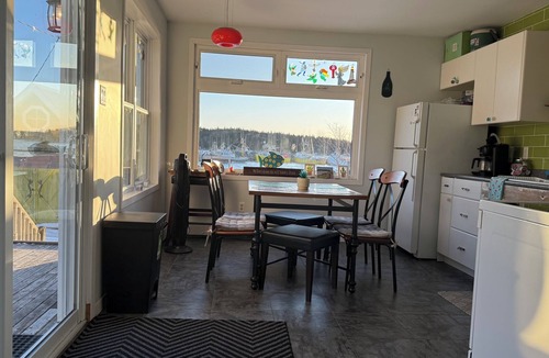 Eastern Passage House | Beautiful Ocean view retreat in Eastern Passage: Serenity by the Ocean 🌊