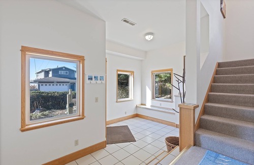 Roads End House | Beautiful Ocean View - Easy Beach Access