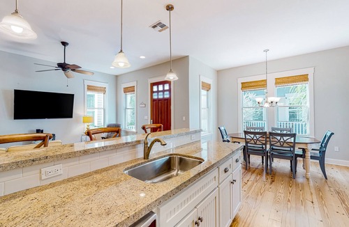 Sailhouse House | Beautiful ocean view home with pool, washer/dryer, cable, central AC