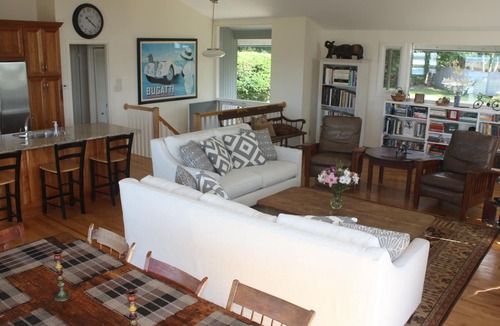 Gloucester House | Beautiful Oceanfront Home in Estate Setting, Gloucester