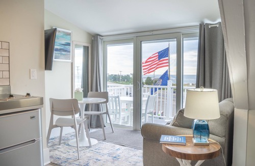 Hampton Hotel | Beautiful oceanfront views with kitchenette and private deck!