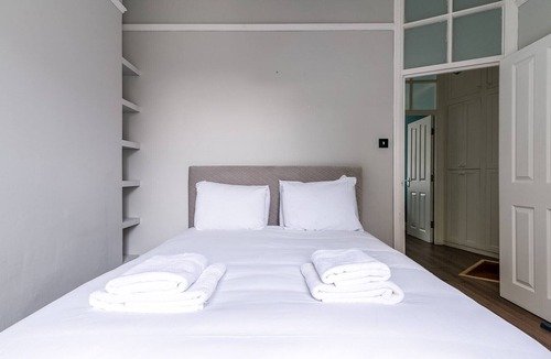 Thurlow Park Apartment | Beautiful One Bed Abode in the South West