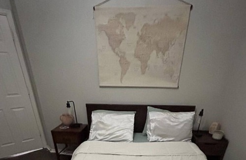 Fort Worth House | Beautiful one bedroom with gym access