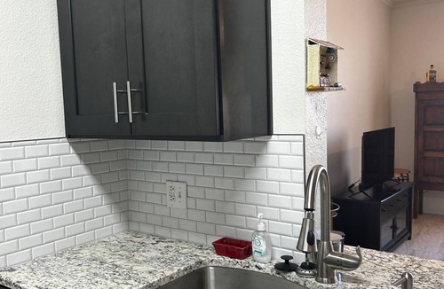 Foothills Condo | Beautiful One Bedroom Condominium at San Simeon