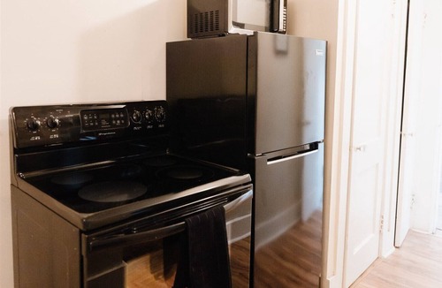 Neighborhood of the Arts Apartment | Beautiful One Bedroom Apartment in The Neighbor of the Art