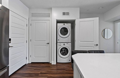 Downtown Salt Lake City Apartment | Beautiful, Opulent Central City 1BD1BA- Amenities!