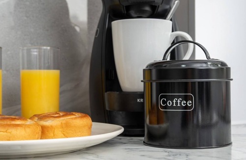 Farnborough and Crofton House | Beautiful Orpington Home w Pool Table