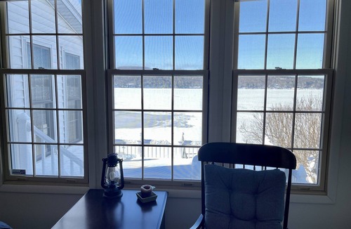 Sennett House | Beautiful Otisco Lake Waterfront Retreat
