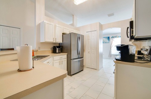 Candler House | Beautiful Paradise in Ocala, Pet-Friendly Home w Gazebo