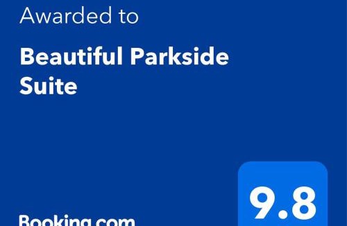 St. James Apartment | Beautiful Parkside Suite