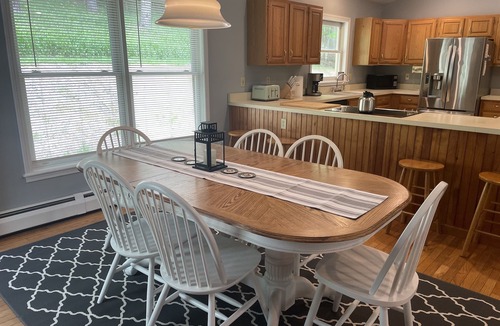 Cooperstown House | Beautiful Pines Tucked in the trees, minutes to Cooperstown & Dreams Park