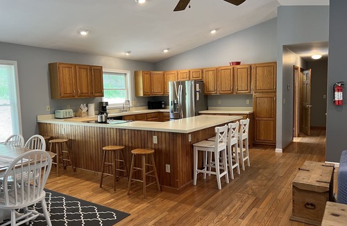 Cooperstown House | Beautiful Pines Tucked in the trees, minutes to Cooperstown & Dreams Park