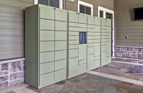 Grogan's Mill Apartment | Beautiful Pool View 1 bedroom/1 bath condo in The