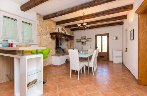 Presika Villa | Beautiful pool Villa, 2.5 km from the sea, 920 m2 private surroundings,