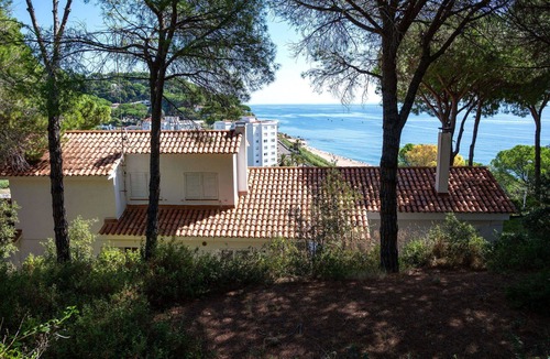 Sant Pol De Mar House | Beautiful private villa for 8 people with WIFI and TV