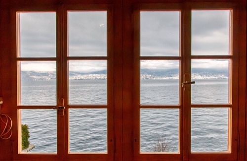 Aran House | Beautiful private villa for 8 people with TV, terrace and panoramic view