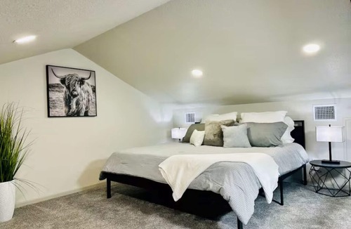 Fair Oaks Ranch Other | Beautiful private gated Guest House on 5 acres!